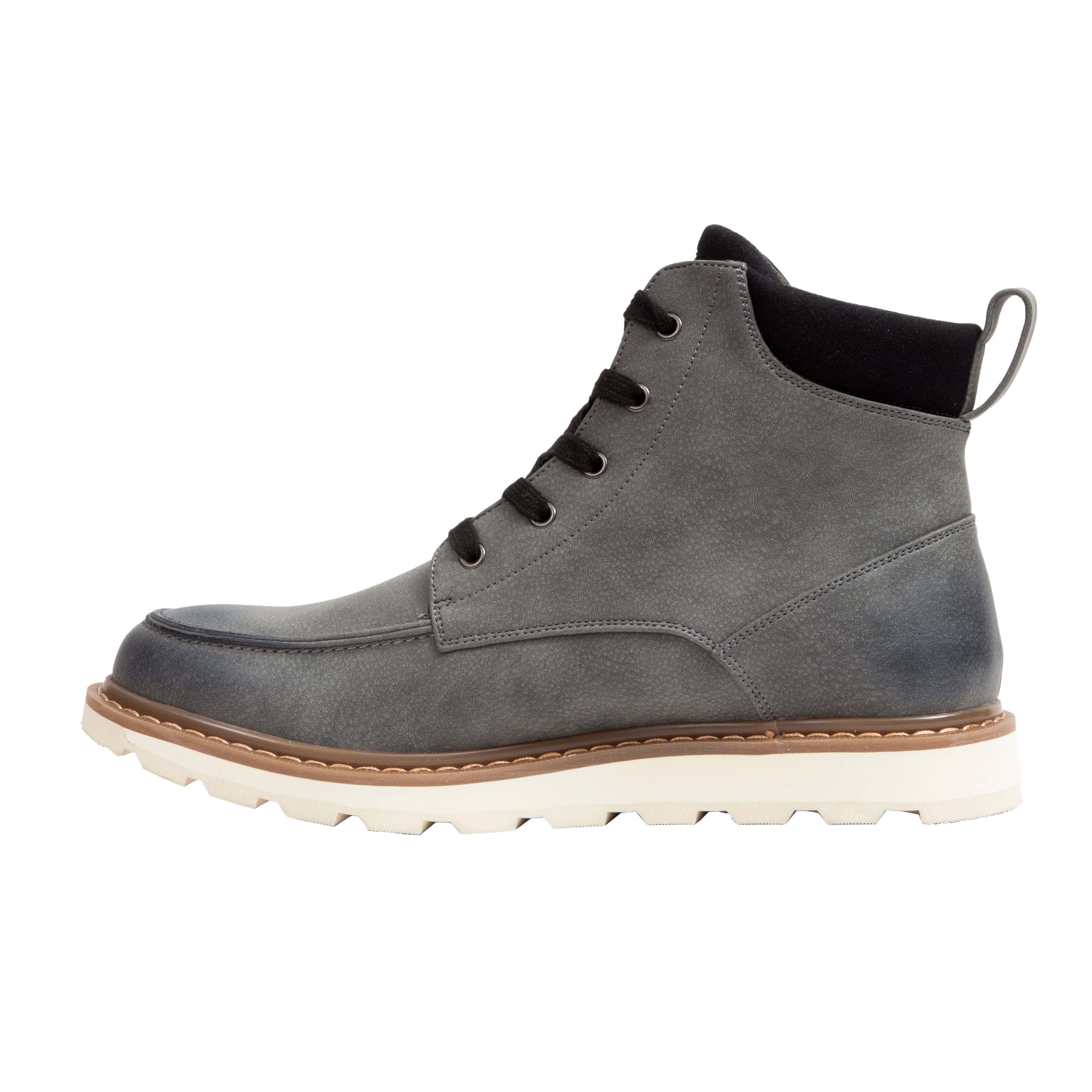 (取寄) ディアスタッグズ メンズ ジュリアン Deer Stags men Deer Stags Julian Black Deer Stags Men's Julian Lug Sole Boot – DeerStags